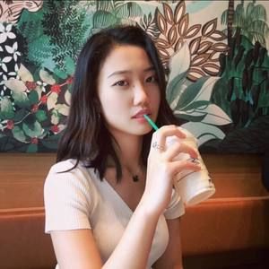 Meet your Posher, Yeon